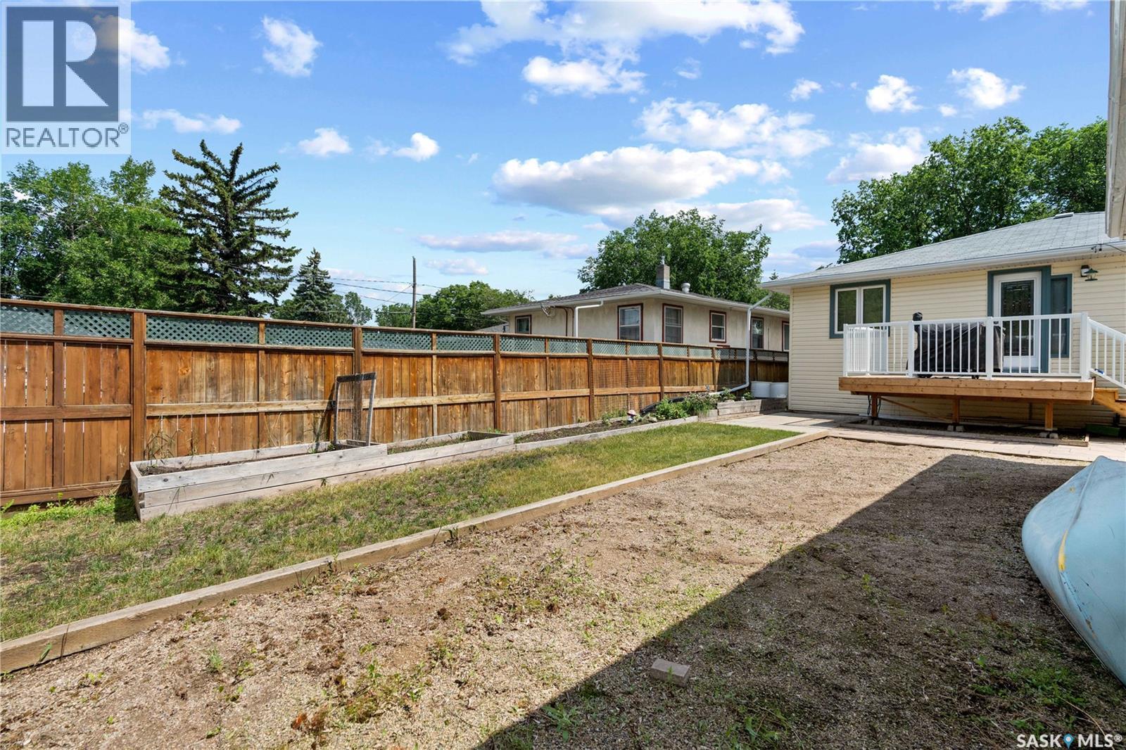 2440 Francis Street, Regina, Saskatchewan  S4N 2P9 - Photo 39 - SK034527