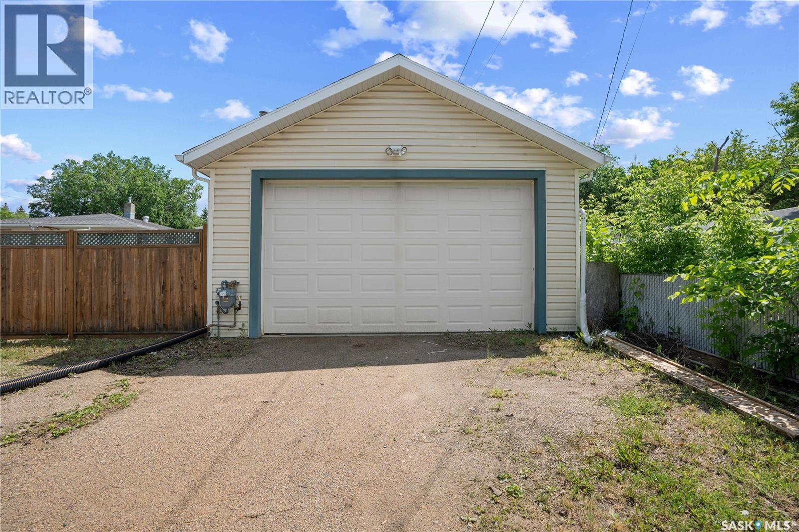2440 Francis Street, Regina, Saskatchewan  S4N 2P9 - Photo 40 - SK034527