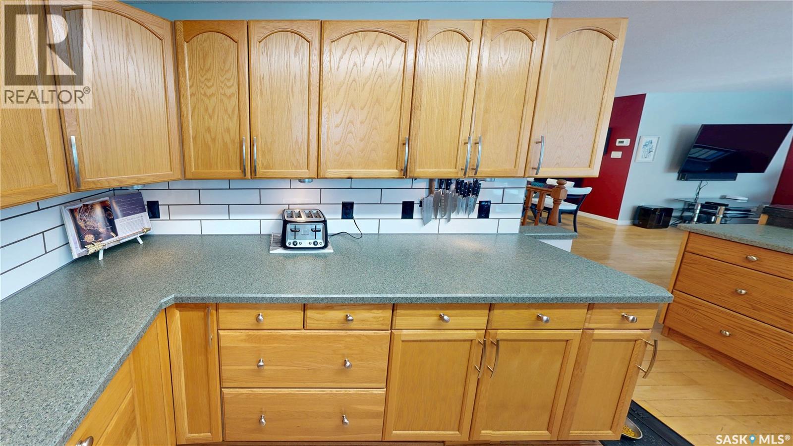 2440 Francis Street, Regina, Saskatchewan  S4N 2P9 - Photo 9 - SK034527
