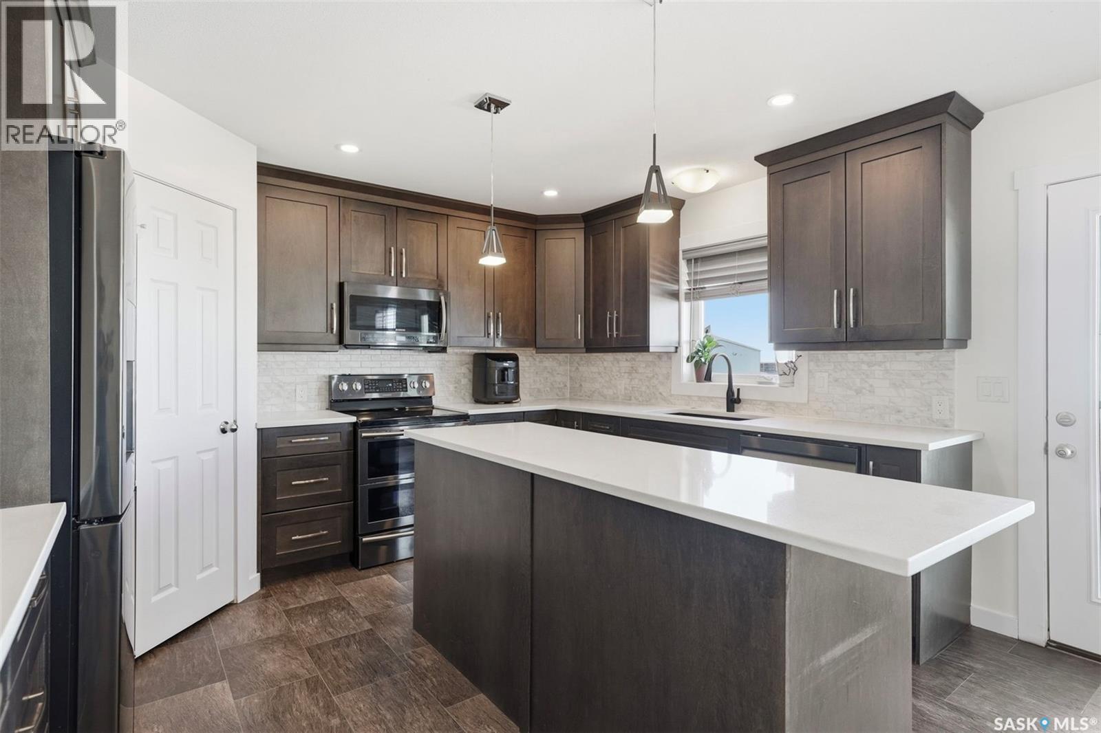 321 Hamm Court, Aberdeen, Saskatchewan  S0K 0A0 - Photo 10 - SK034496