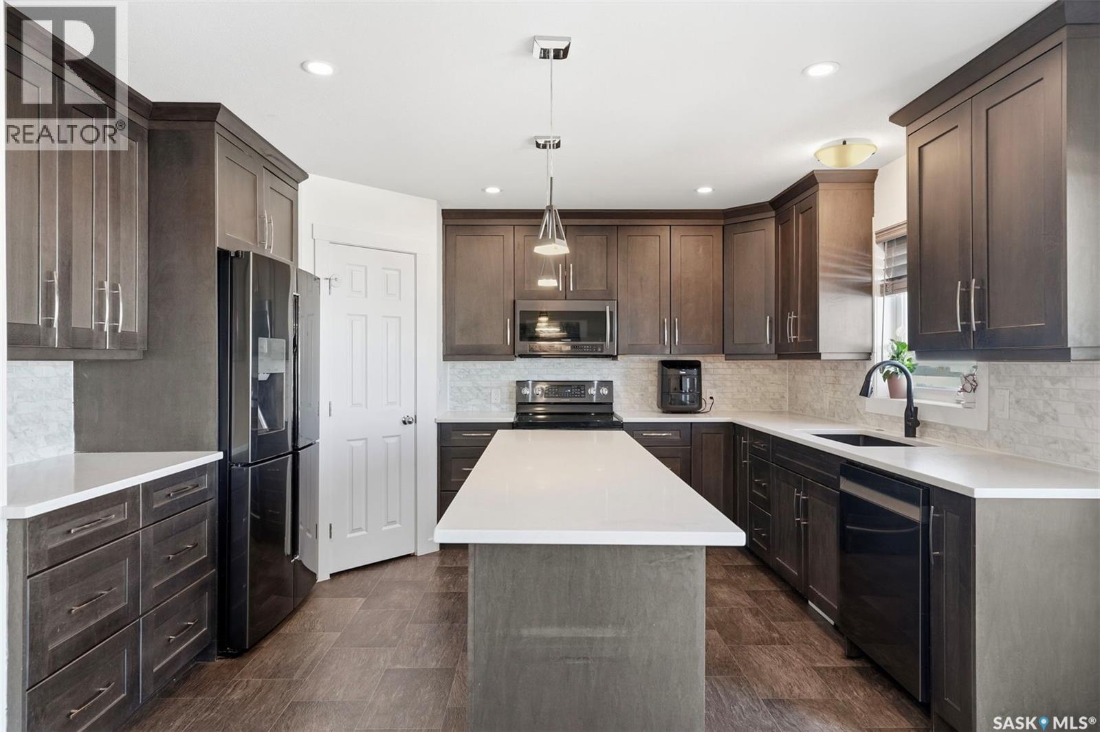 321 Hamm Court, Aberdeen, Saskatchewan  S0K 0A0 - Photo 11 - SK034496