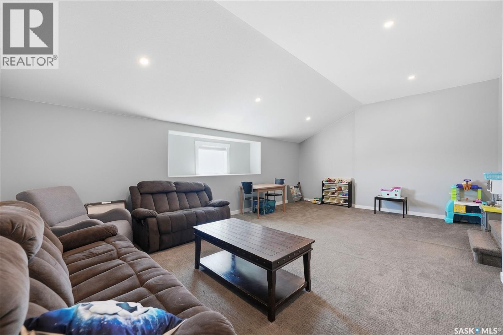 321 Hamm Court, Aberdeen, Saskatchewan  S0K 0A0 - Photo 17 - SK034496