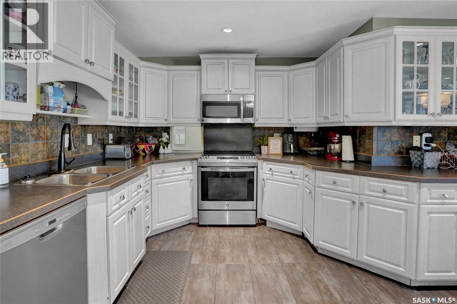 1614 11th Avenue Nw, Moose Jaw, Saskatchewan  S6H 6W9 - Photo 22 - SK034327
