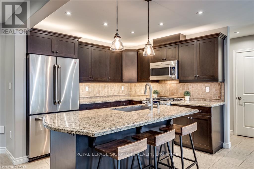 8 Blue Ribbon Way, Hamilton, Ontario  L0R 1C0 - Photo 11 - X13067192