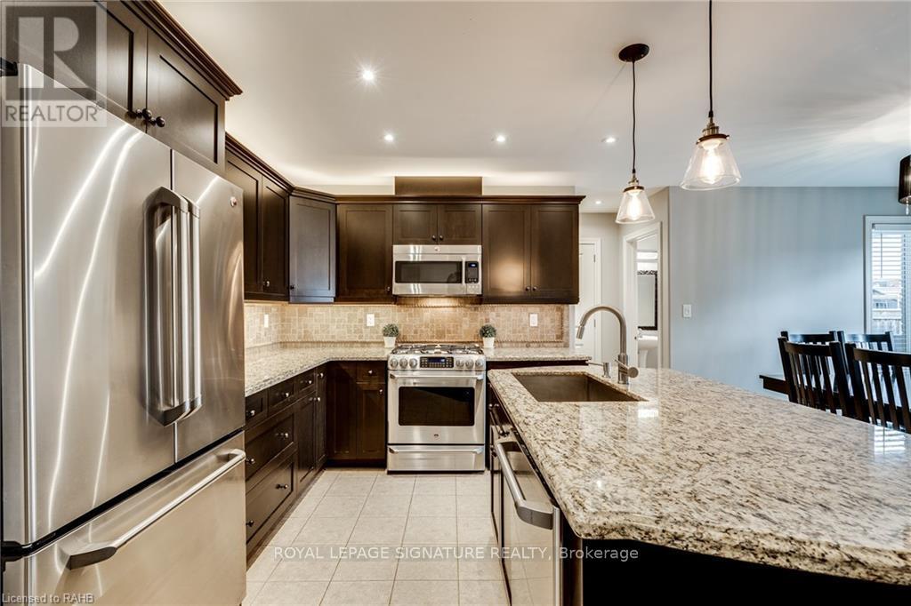 8 Blue Ribbon Way, Hamilton, Ontario  L0R 1C0 - Photo 9 - X13067192