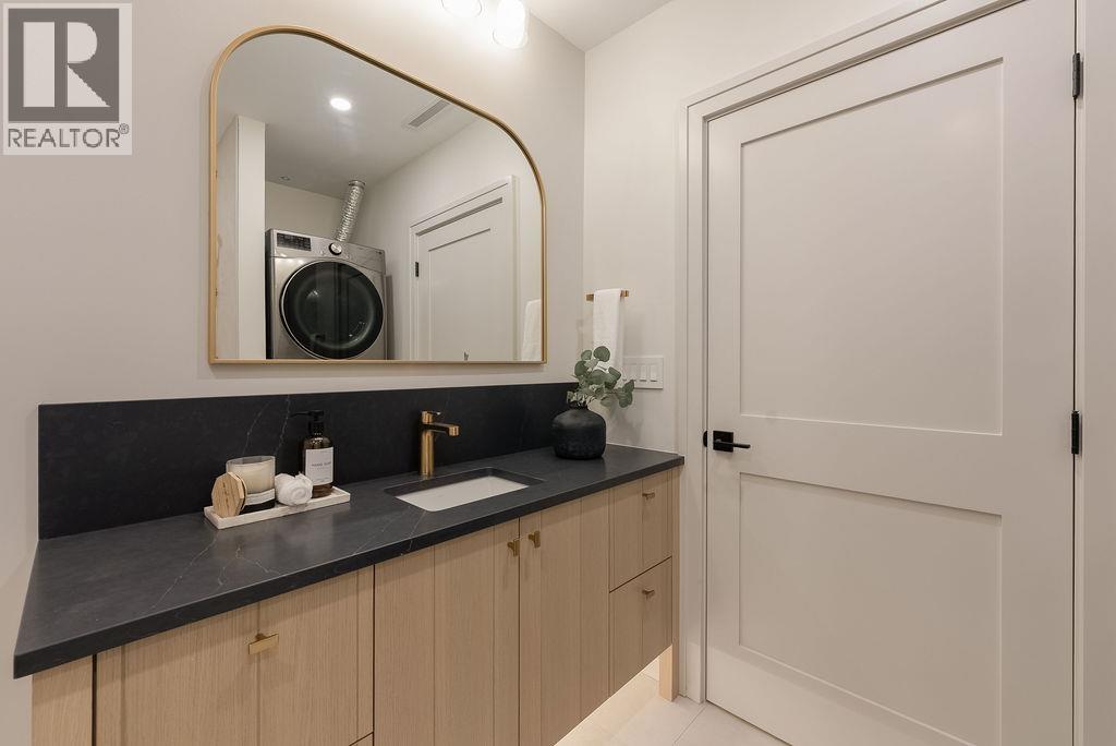 2540 Grant Street, Vancouver, British Columbia  V5K 3G7 - Photo 29 - R3111867