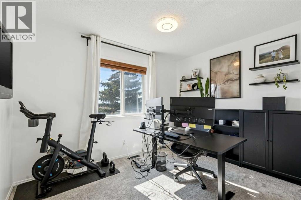214 Cougarstone Circle SW, Calgary, Alberta  T3H 4W5 - Photo 27 - A2297016