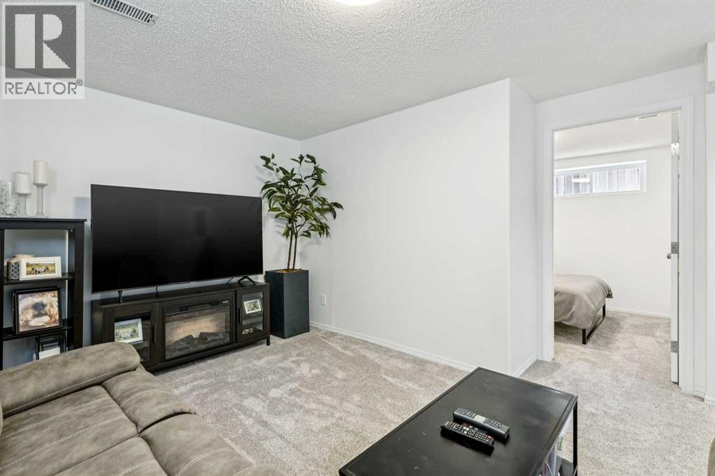 214 Cougarstone Circle SW, Calgary, Alberta  T3H 4W5 - Photo 31 - A2297016