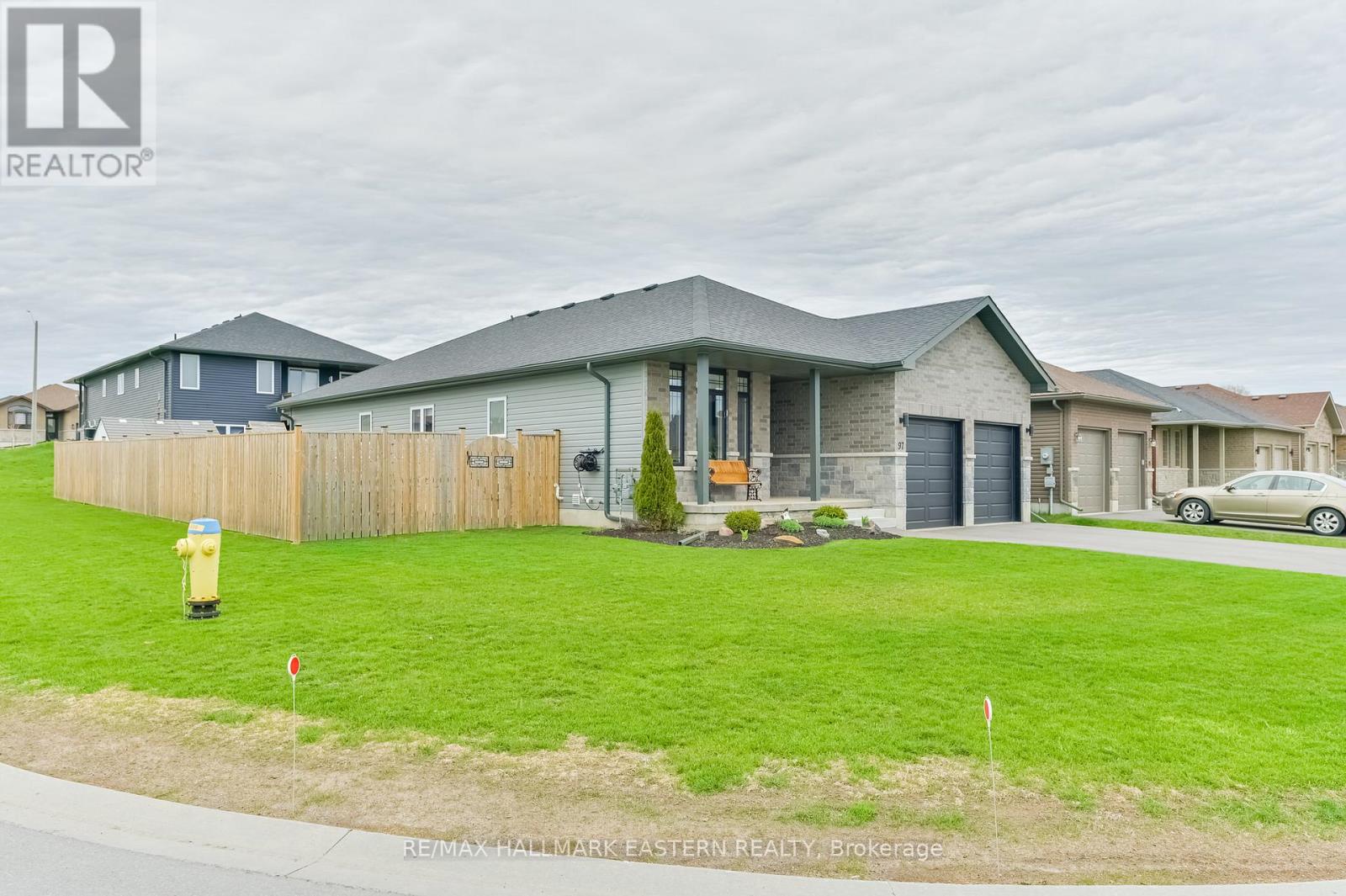 97 Northumberland Boulevard, Quinte West, Ontario  K8V 0K9 - Photo 4 - X13067454