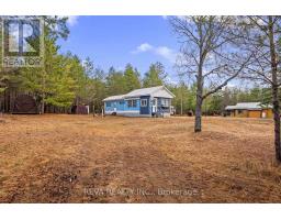 15 CENTRE ROAD, Hastings Highlands, Ontario