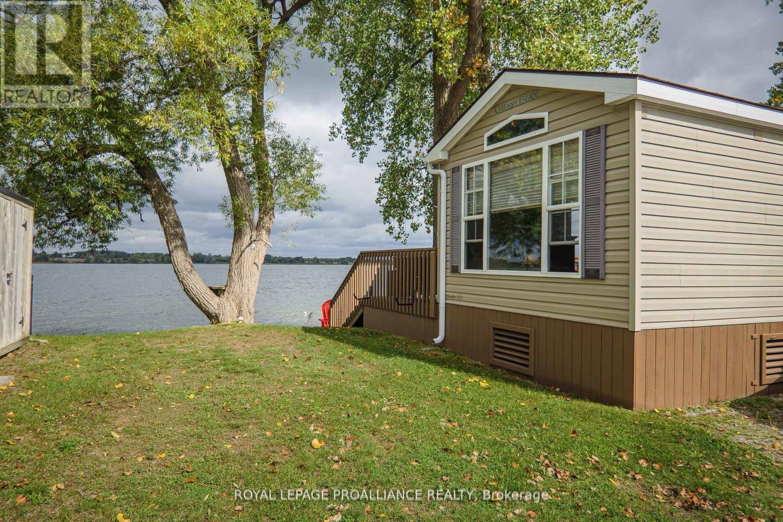 486 Cty Rd 18- 64 Cherry Beach Lane, Prince Edward County, Ontario  K0K 2T0 - Photo 3 - X13067782