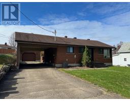 90 DEACON STREET, Pembroke, Ontario