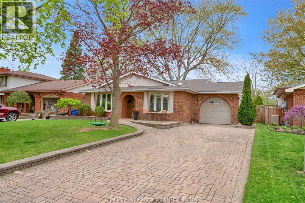 76 THORNHILL CRESCENT, Chatham, Ontario
