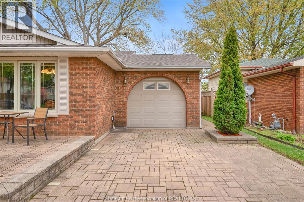 76 Thornhill Crescent, Chatham, Ontario  N7L 4M3 - Photo 5 - 26009275