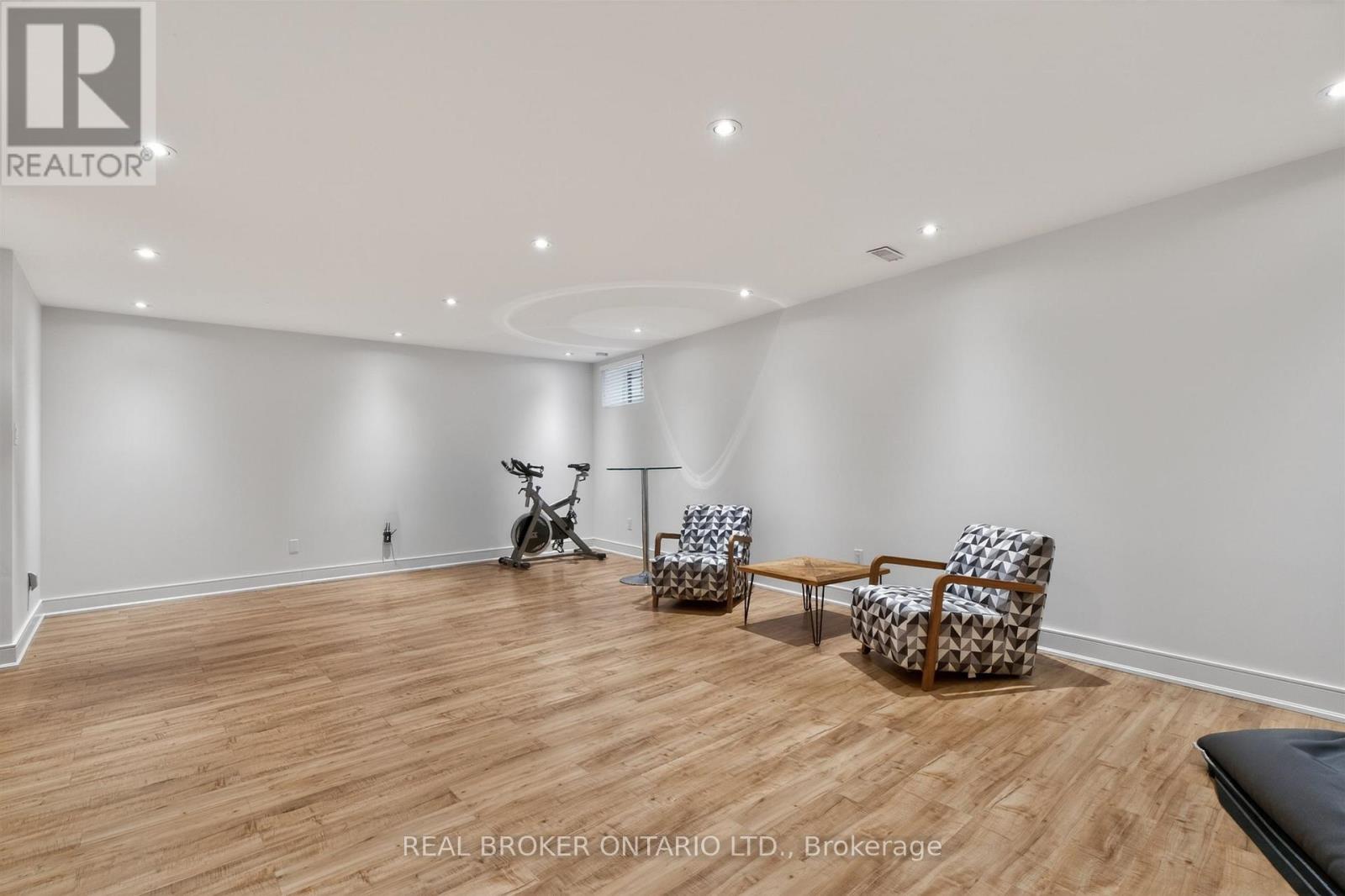 88 South Kingsway Way, Toronto, Ontario  M6S 3T3 - Photo 35 - W13031204