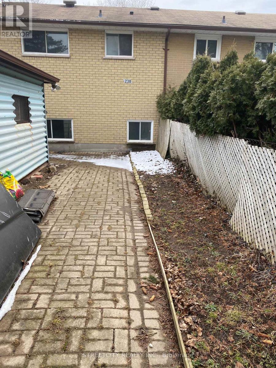 238 Burnside Drive, London East, Ontario  N5V 1B9 - Photo 4 - X13067498
