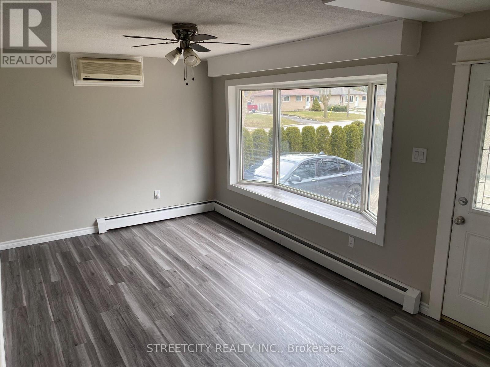 238 Burnside Drive, London East, Ontario  N5V 1B9 - Photo 5 - X13067498
