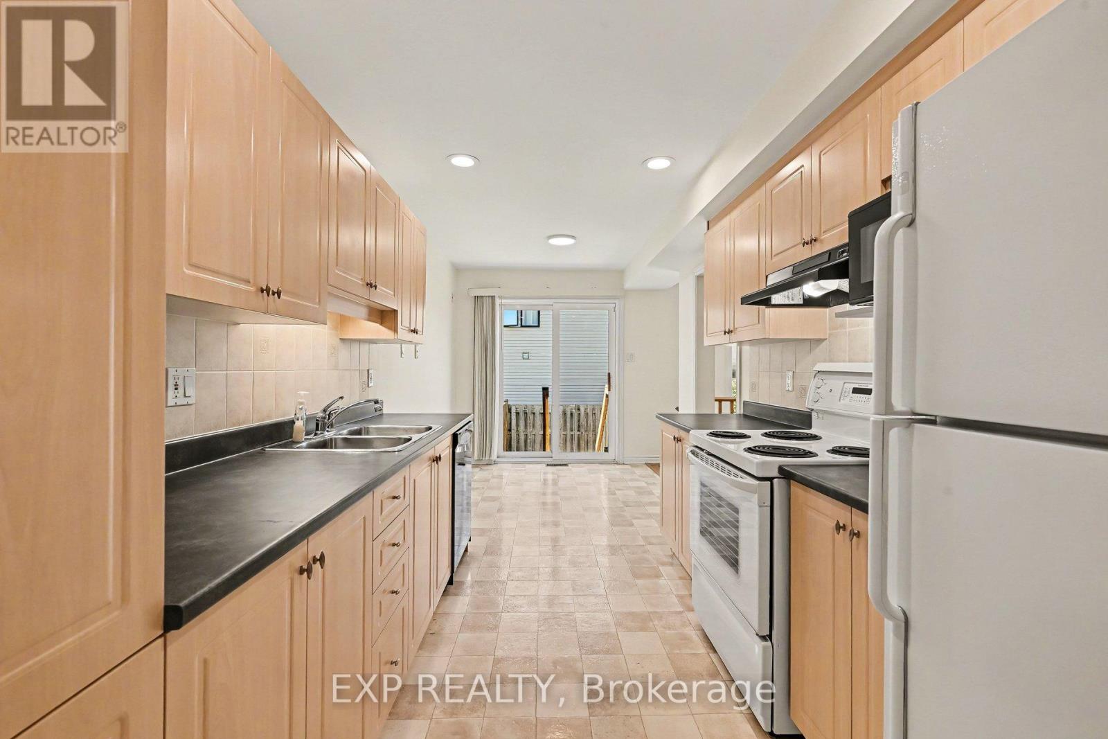 15 Cedar Valley Drive, Ottawa, Ontario  K2M 2Y5 - Photo 11 - X13067410