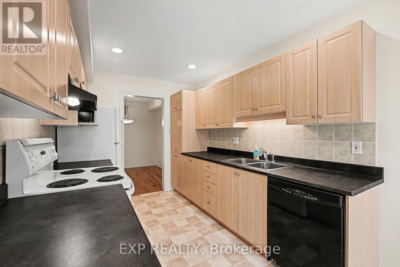 15 Cedar Valley Drive, Ottawa, Ontario  K2M 2Y5 - Photo 13 - X13067410
