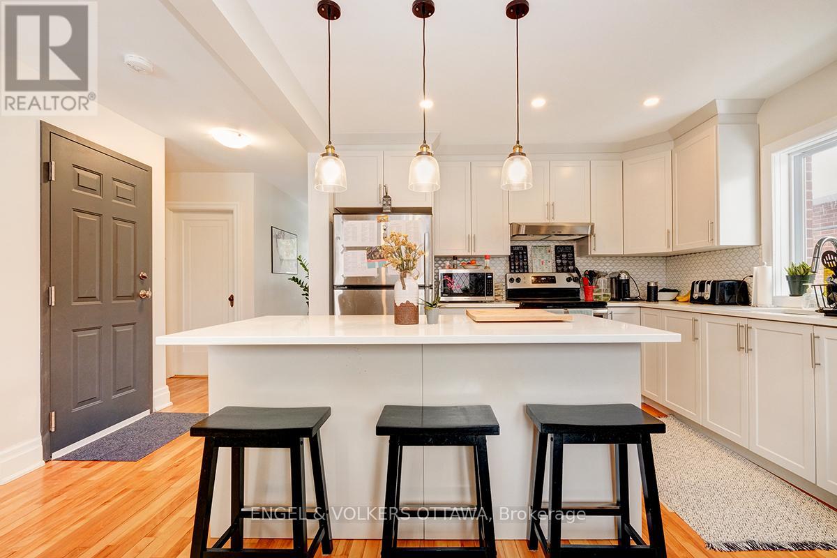 B - 98 Renfrew Avenue, Ottawa, Ontario  K1S 1Z8 - Photo 13 - X13067562
