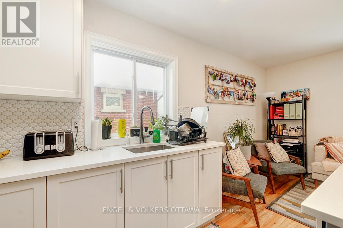 B - 98 Renfrew Avenue, Ottawa, Ontario  K1S 1Z8 - Photo 17 - X13067562