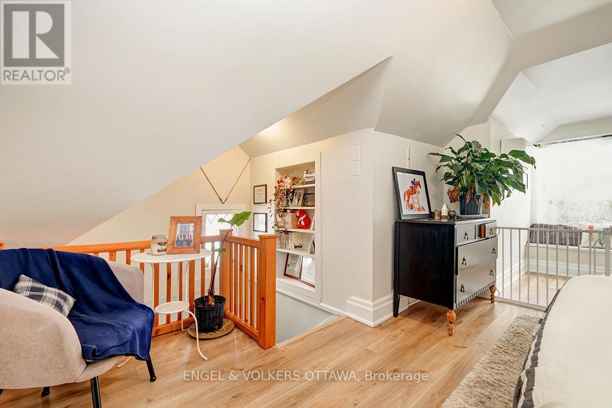 B - 98 Renfrew Avenue, Ottawa, Ontario  K1S 1Z8 - Photo 23 - X13067562