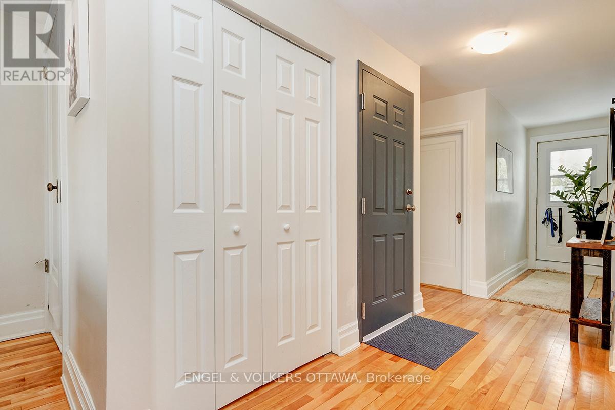 B - 98 Renfrew Avenue, Ottawa, Ontario  K1S 1Z8 - Photo 5 - X13067562