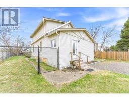 13 CHURCH STREET, Laurentian Hills, Ontario