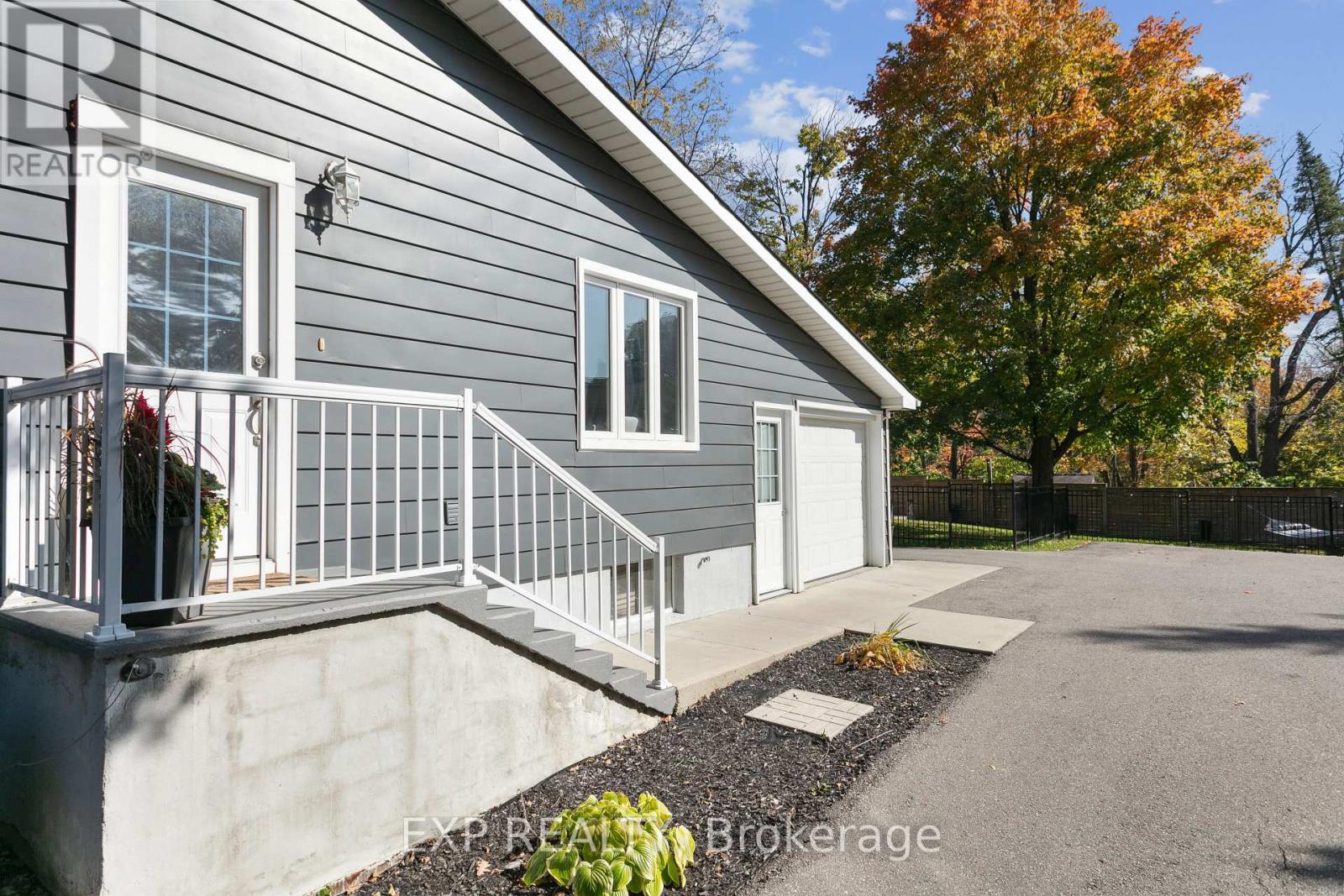 366 Dundas Street E, Hamilton, Ontario  L0R 2H0 - Photo 5 - X13067768