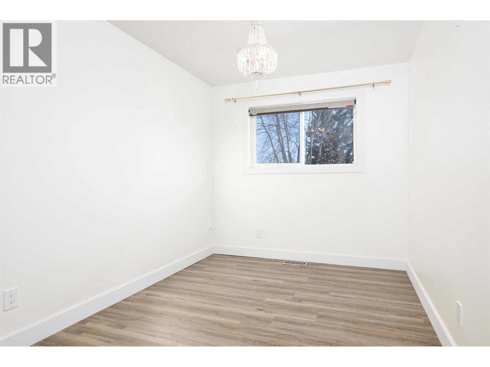 5861 Brock Drive, Prince George, British Columbia  V2N 2E3 - Photo 10 - R3118204