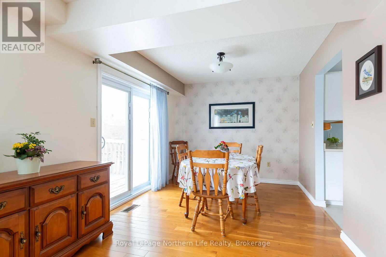 11 Paul Street, North Bay, Ontario  P1B 9L8 - Photo 11 - X13067610