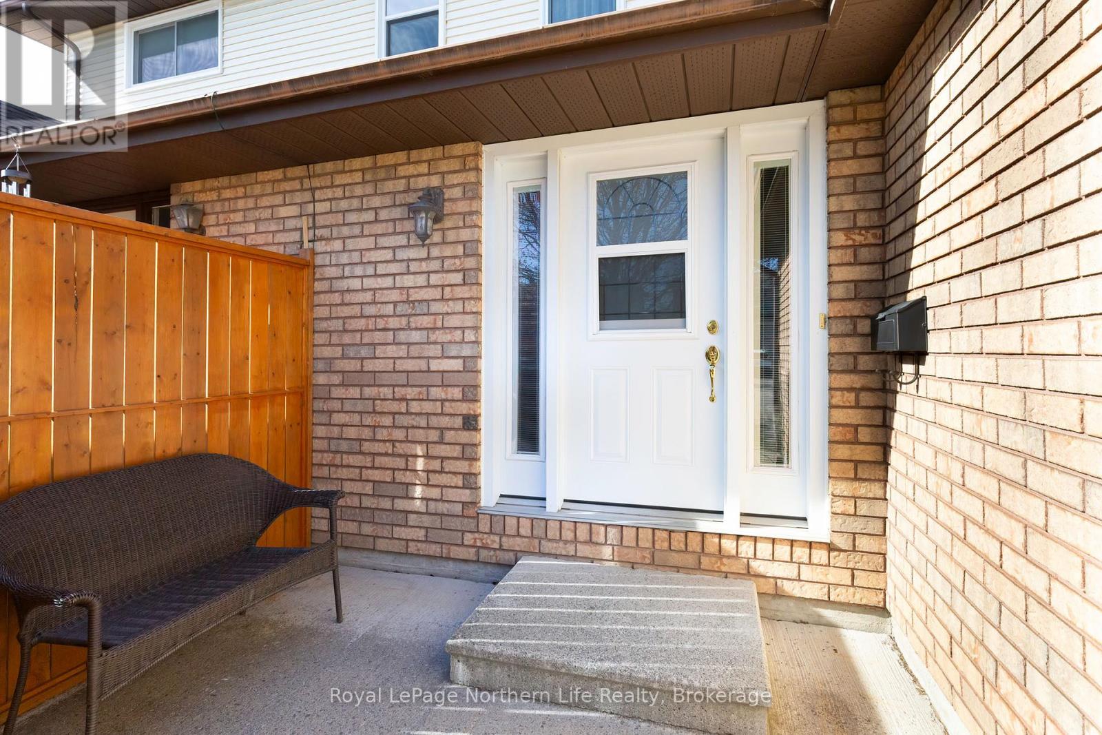 11 Paul Street, North Bay, Ontario  P1B 9L8 - Photo 3 - X13067610