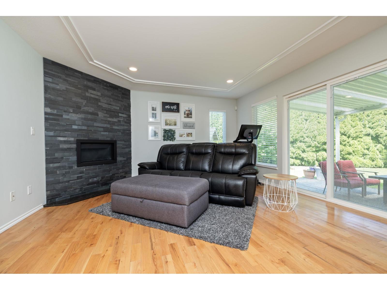 45257 Raven Place, Sardis West Vedder, Chilliwack, British Columbia  V2R 2X1 - Photo 8 - R3077204