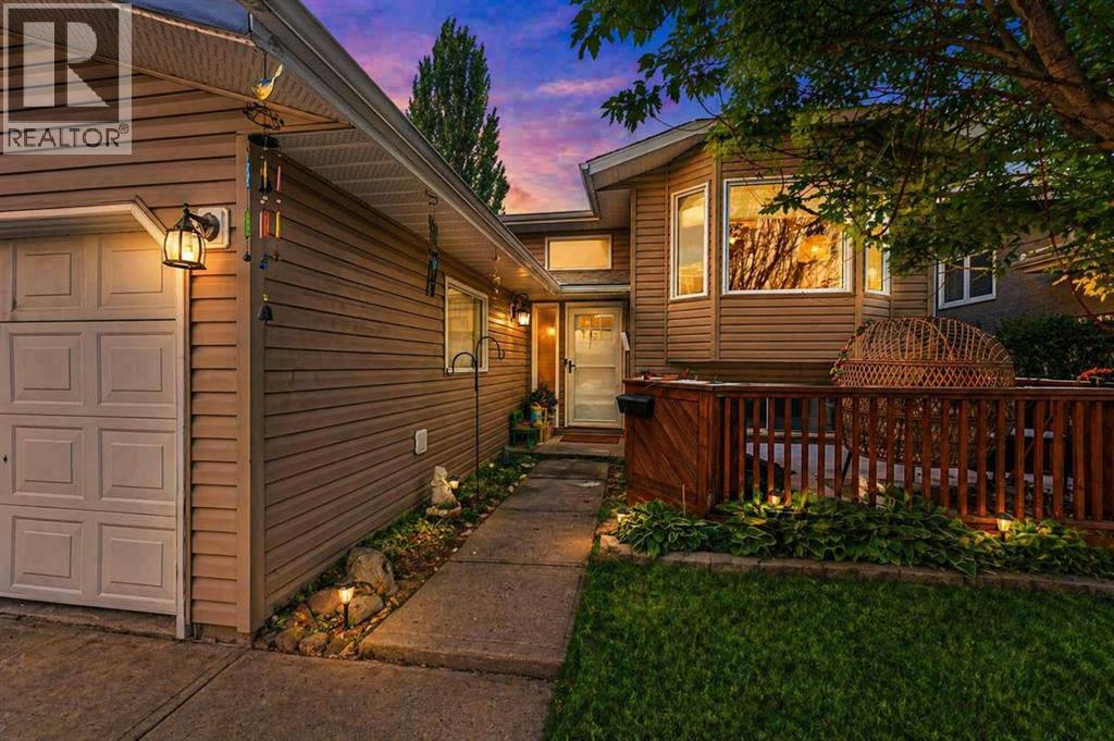 4 Blackstone Avenue, Lacombe, Alberta  T4L 1P8 - Photo 3 - A2281344