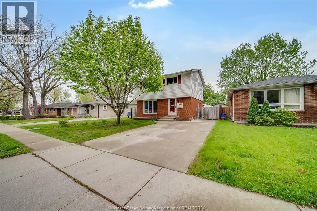 4049 Whitney Avenue, Windsor, Ontario  N9C 2C7 - Photo 2 - 26009573