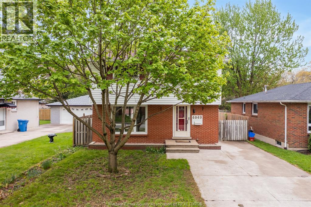 4049 Whitney Avenue, Windsor, Ontario  N9C 2C7 - Photo 4 - 26009573