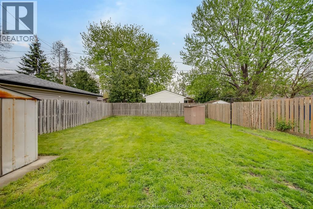 4049 Whitney Avenue, Windsor, Ontario  N9C 2C7 - Photo 43 - 26009573