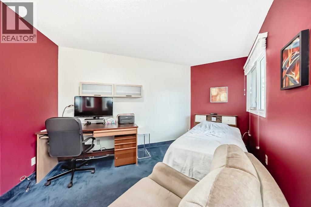 15 Whitewood Bay NE, Calgary, Alberta  T1Y 3N3 - Photo 31 - A2288909