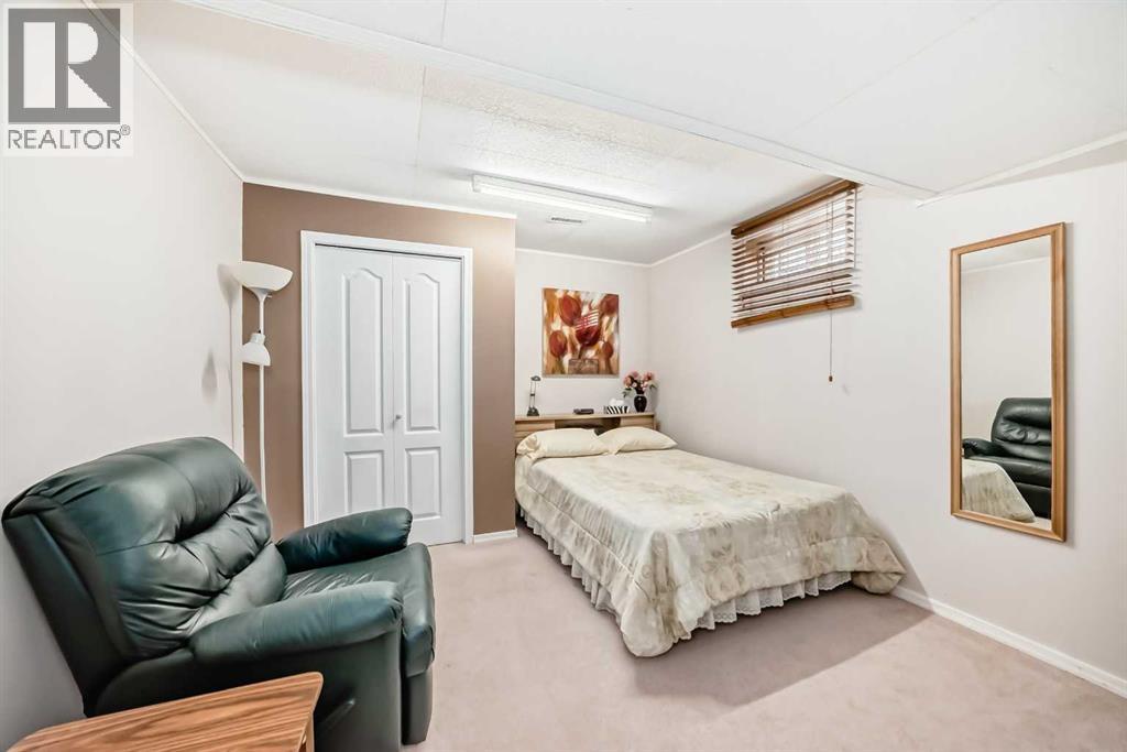 15 Whitewood Bay NE, Calgary, Alberta  T1Y 3N3 - Photo 39 - A2288909