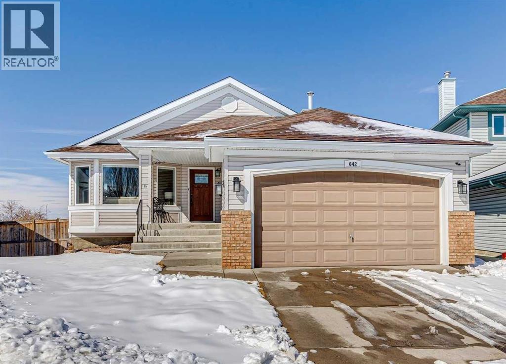 642 Schooner Cove NW, Calgary, Alberta