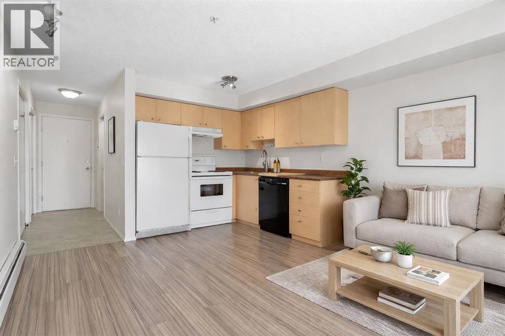 2205, 16 Country Village Bay Ne, Calgary, Alberta  T3K 5Y9 - Photo 4 - A2298447