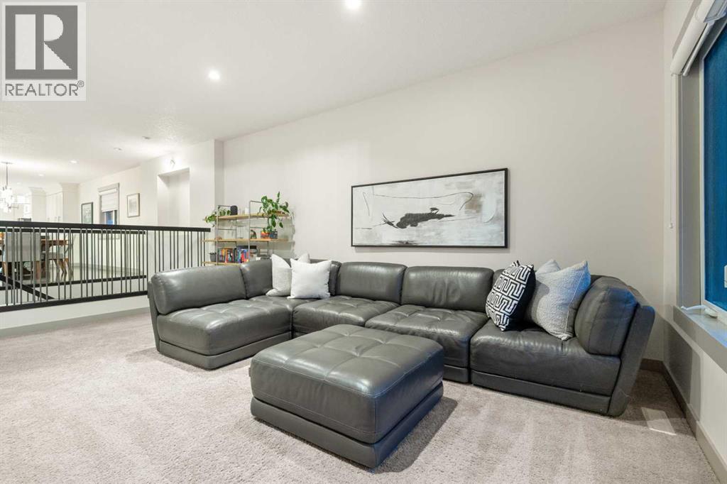 127 Lake Placid Close SE, Calgary, Alberta  T2J 5A5 - Photo 5 - A2301674