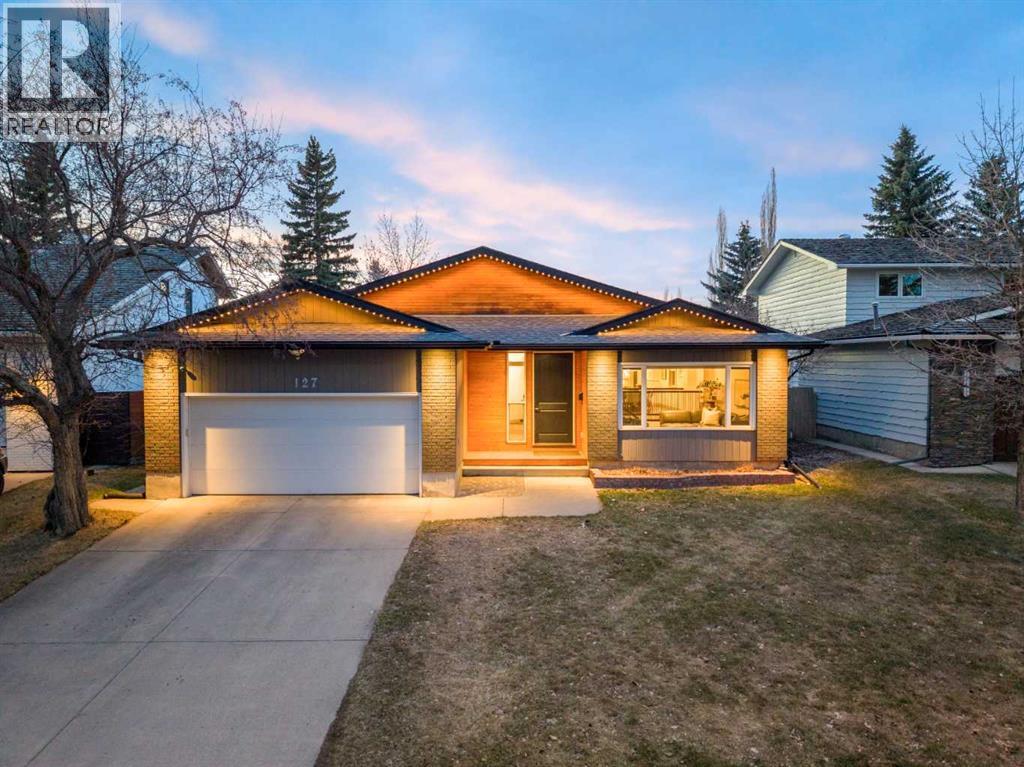 127 Lake Placid Close SE, Calgary, Alberta