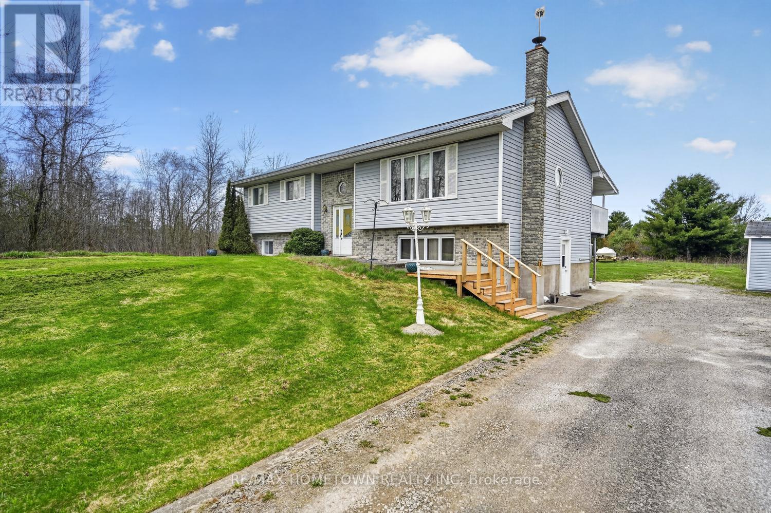 16 Graham Lake Road, Front Of Yonge, Ontario  K0E 1R0 - Photo 4 - X13067906