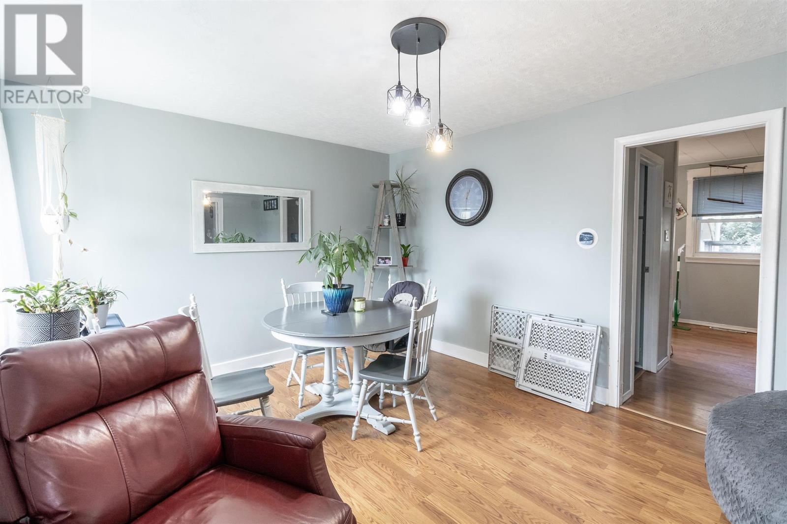 401 Second Ave, Sault Ste. Marie, Ontario  P6C 4N4 - Photo 11 - SM260836