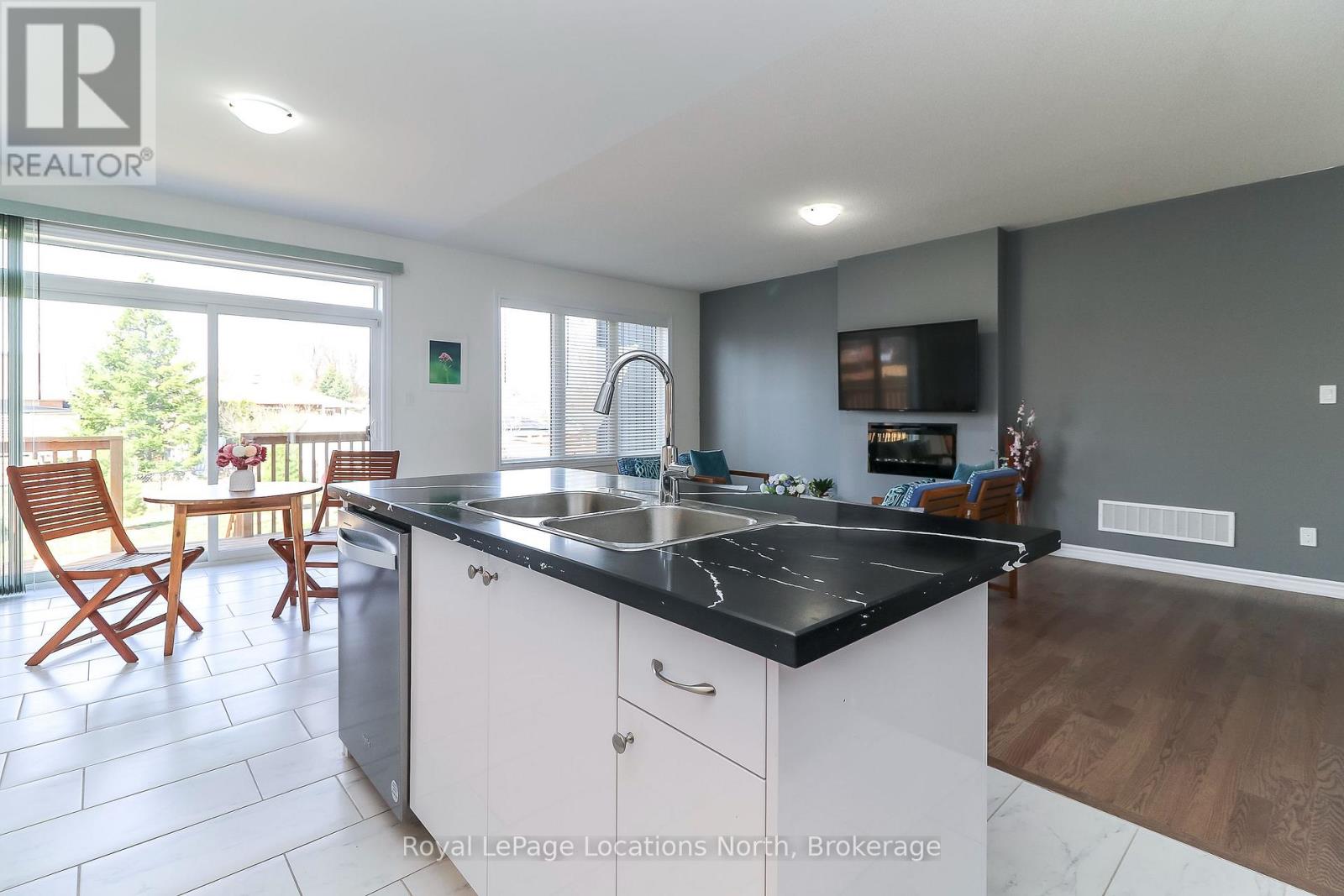 23 Beatrice Drive, Wasaga Beach, Ontario  L9Z 0L3 - Photo 6 - S13067996