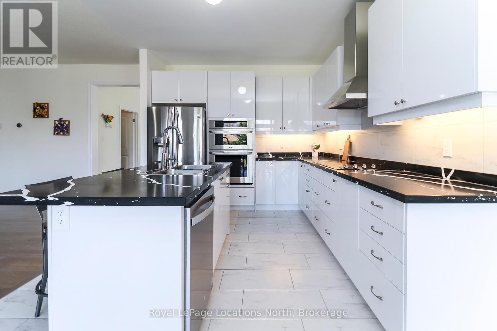 23 Beatrice Drive, Wasaga Beach, Ontario  L9Z 0L3 - Photo 7 - S13067996