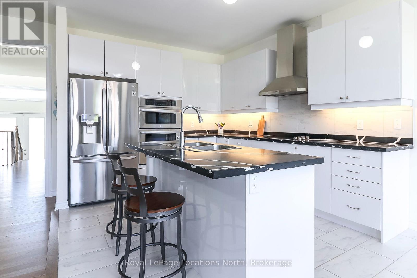 23 Beatrice Drive, Wasaga Beach, Ontario  L9Z 0L3 - Photo 8 - S13067996