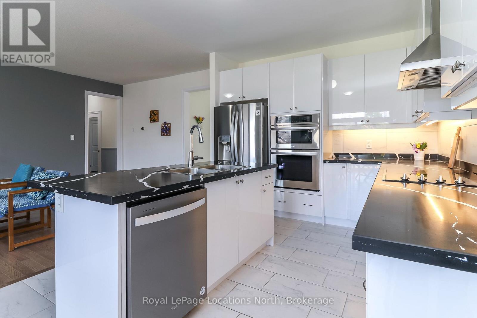 23 Beatrice Drive, Wasaga Beach, Ontario  L9Z 0L3 - Photo 9 - S13067996