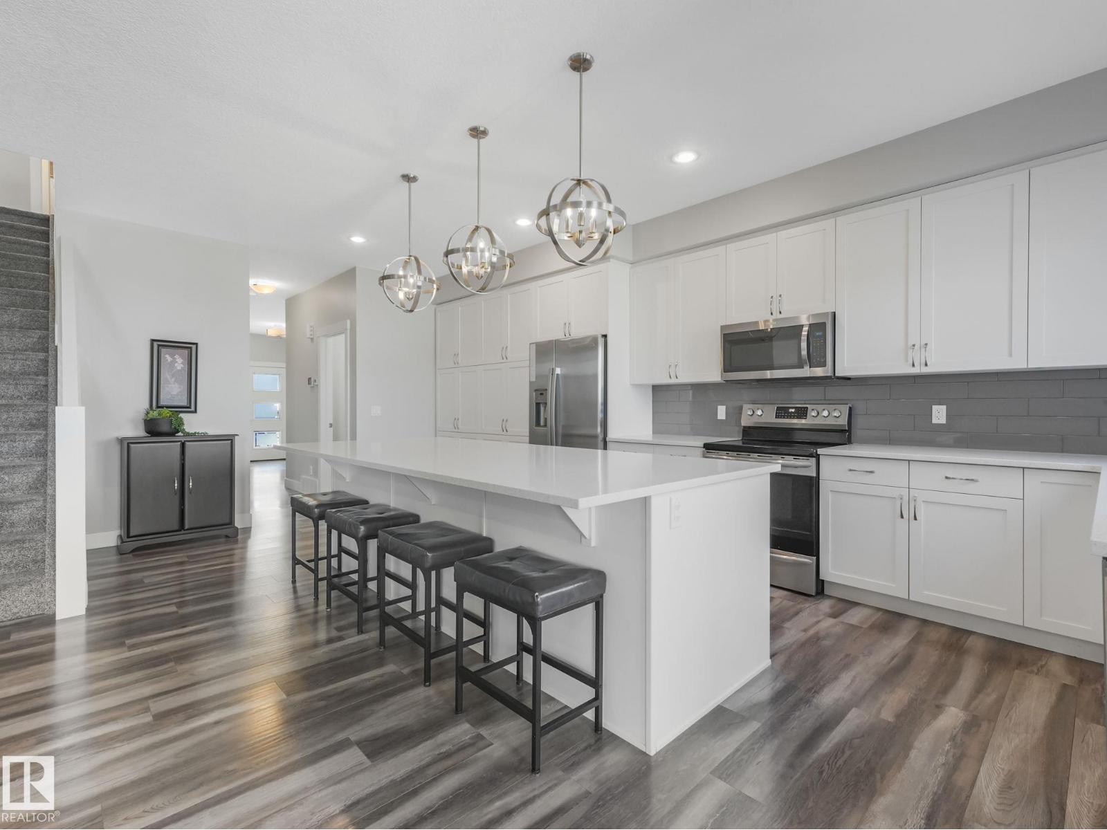 4260 Charles Cl Sw, Edmonton, Alberta  T6W 3H2 - Photo 5 - E4485101